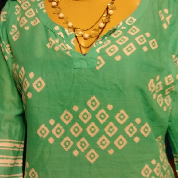 Top - Picture 4 of 7